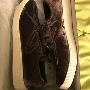 Madewell X Tretorn velvet shoes size 7.5